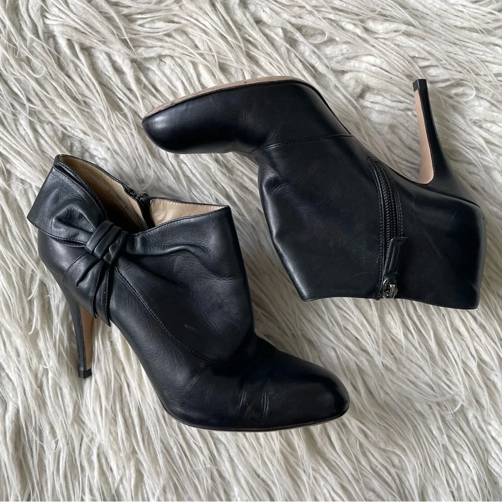 Valentino Garavani Black Leather Bow Accents High Heeled Ankle Booties Size 38 - Picture 6 of 13